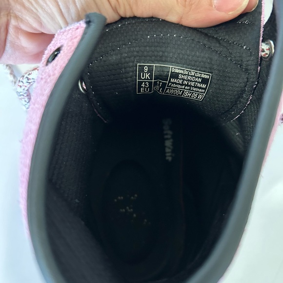 Dr. Martens Women’s Sheridan Pink Suede Lace Up Boots. Size 11. - Picture 12 of 13